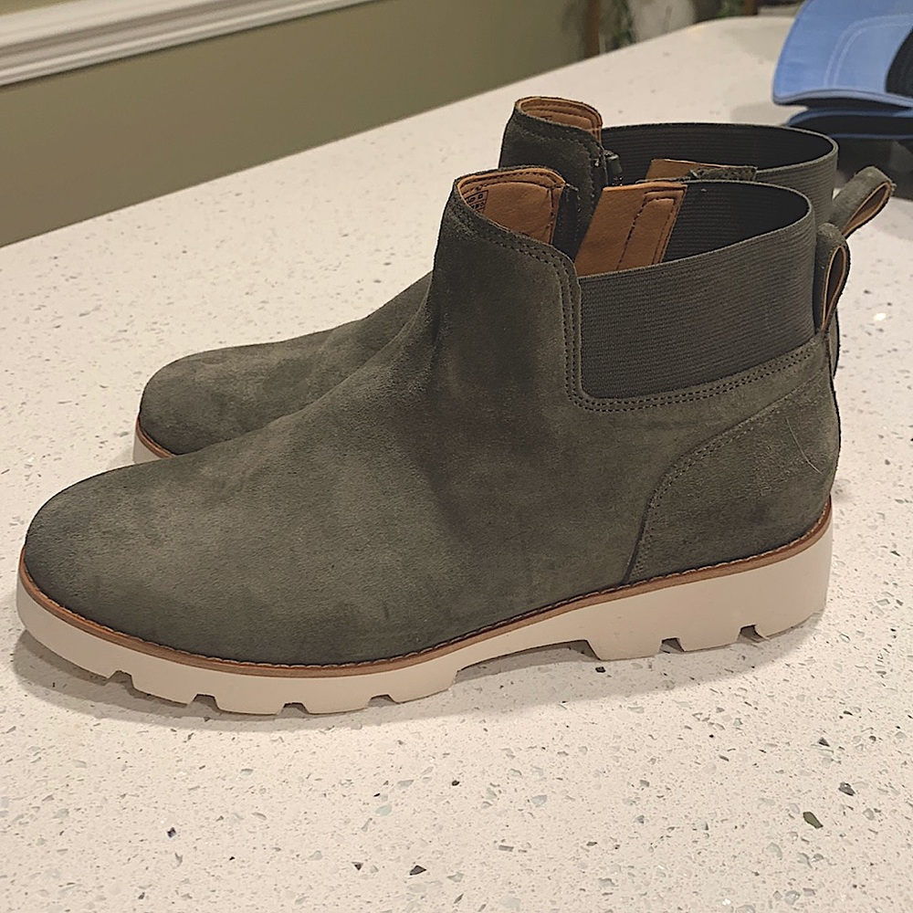 Vionic Bootie Boot 8 Suede Brionie